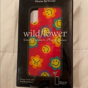 Smiley flowers wildflower case